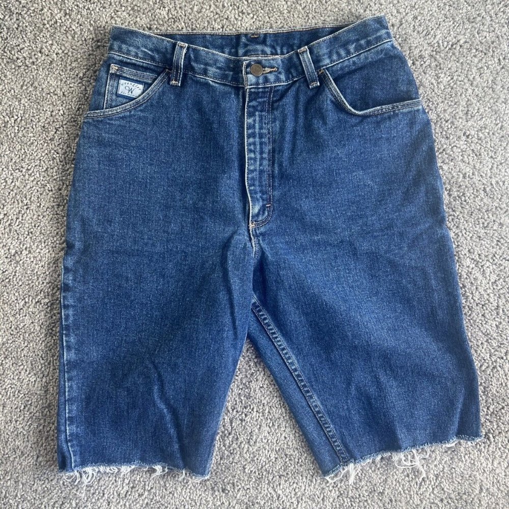 Vintage Women's Blue Wrangler Made In USA Denim Shorts Size 12/34 Mom Jeans